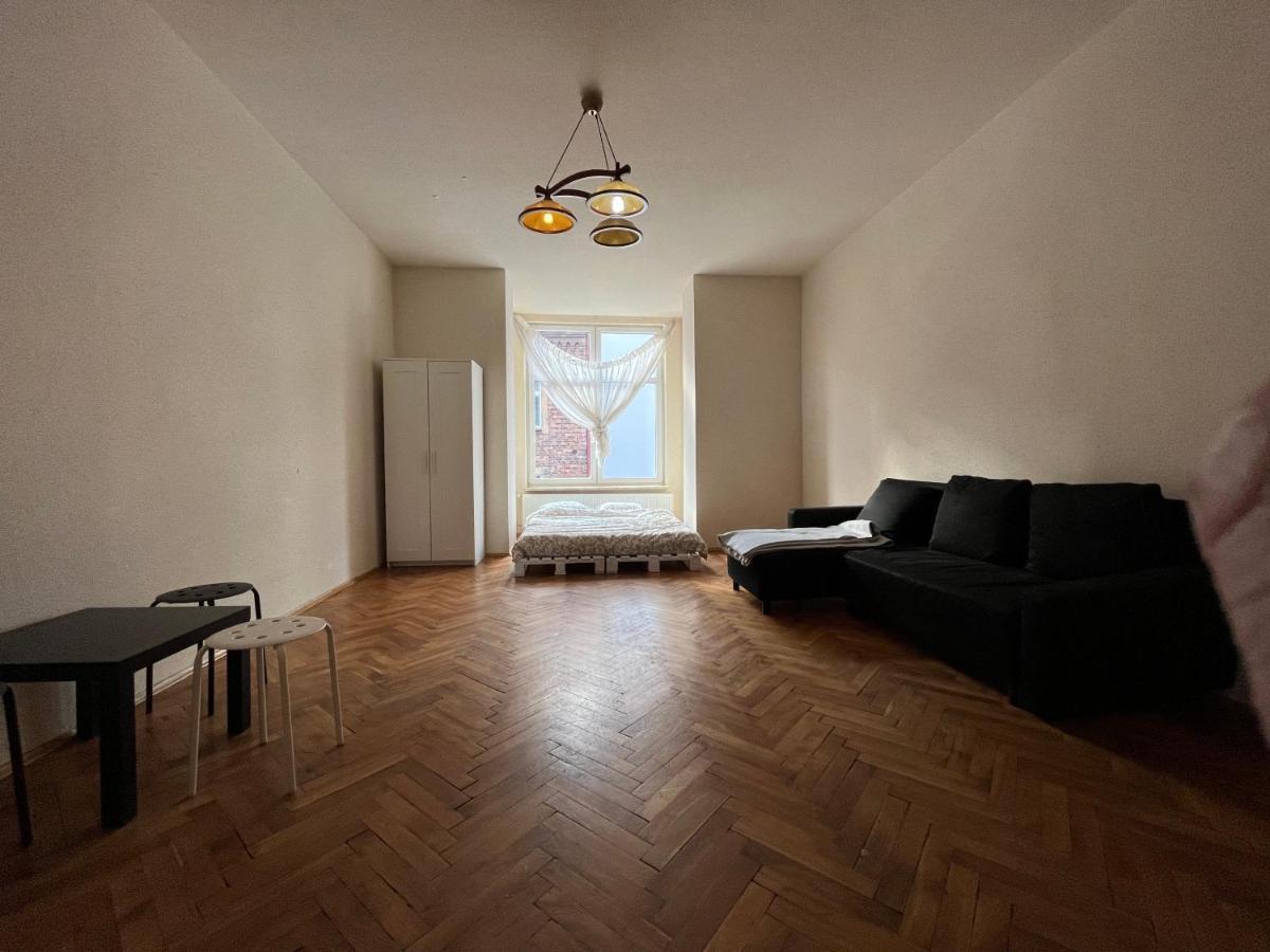 Spacious Apartment Cracovia Esterno foto